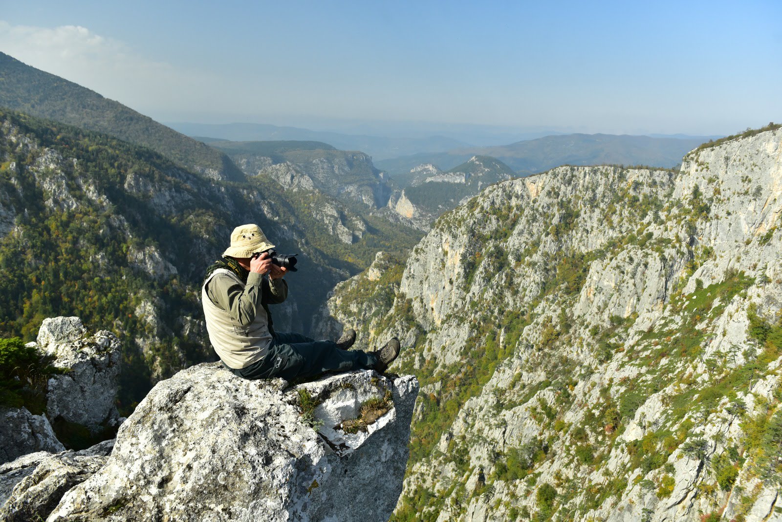 İÇİMİZDEN BİRİ (AYIN KONUĞU)  - HAZİRAN