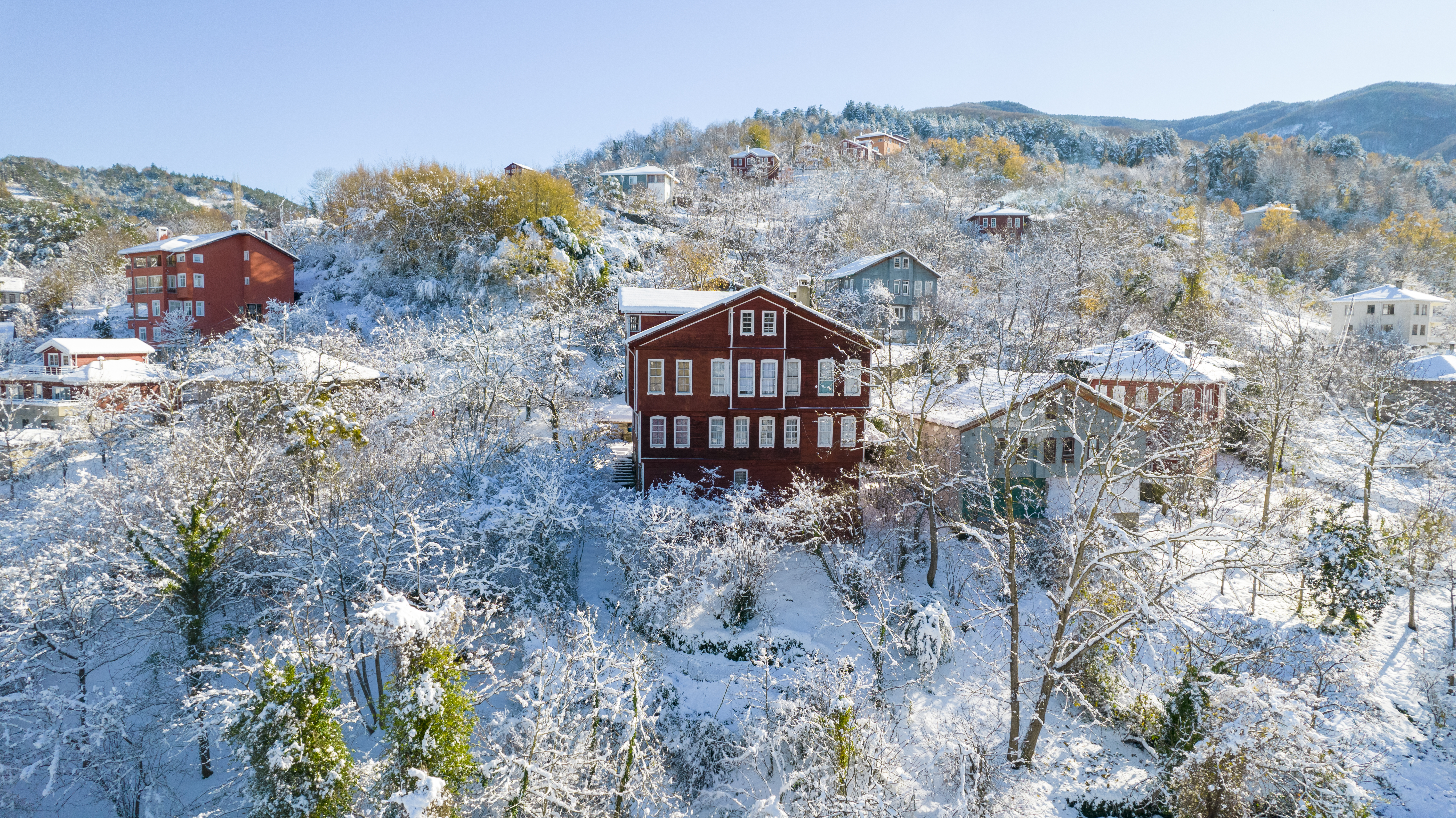 İÇİMİZDEN BİRİ (AYIN KONUĞU) NİSAN-2026