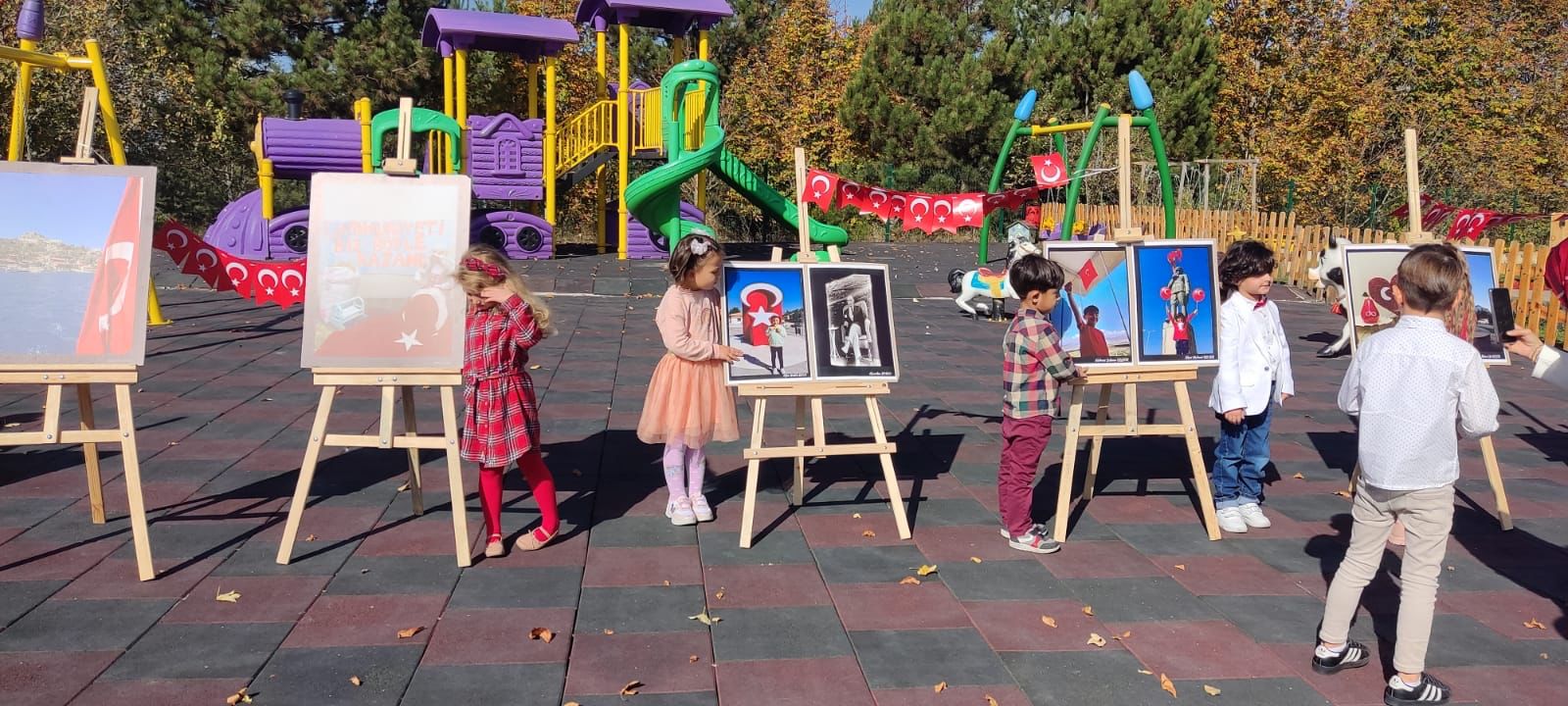 Cumhuriyet 100 Yaşında Bir Çocuk‘ fotoğraf sergisi 
