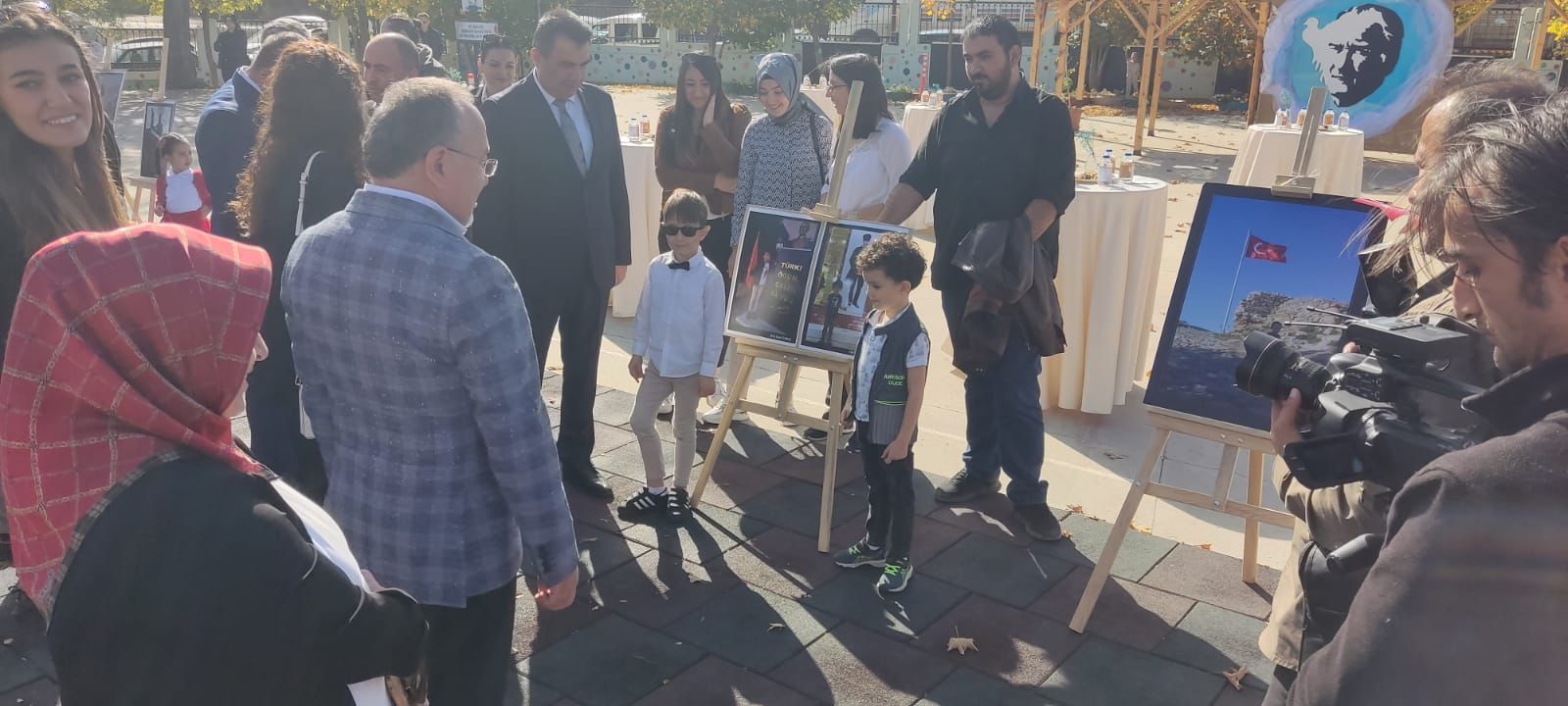 Cumhuriyet 100 Yaşında Bir Çocuk‘ fotoğraf sergisi 