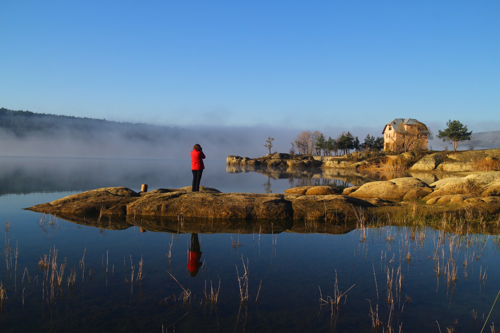 İÇİMİZDEN BİRİ (AYIN KONUĞU)- NİSAN