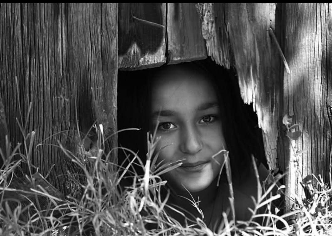 İÇİMİZDEN BİRİ (AYIN KONUĞU)  - EKİM